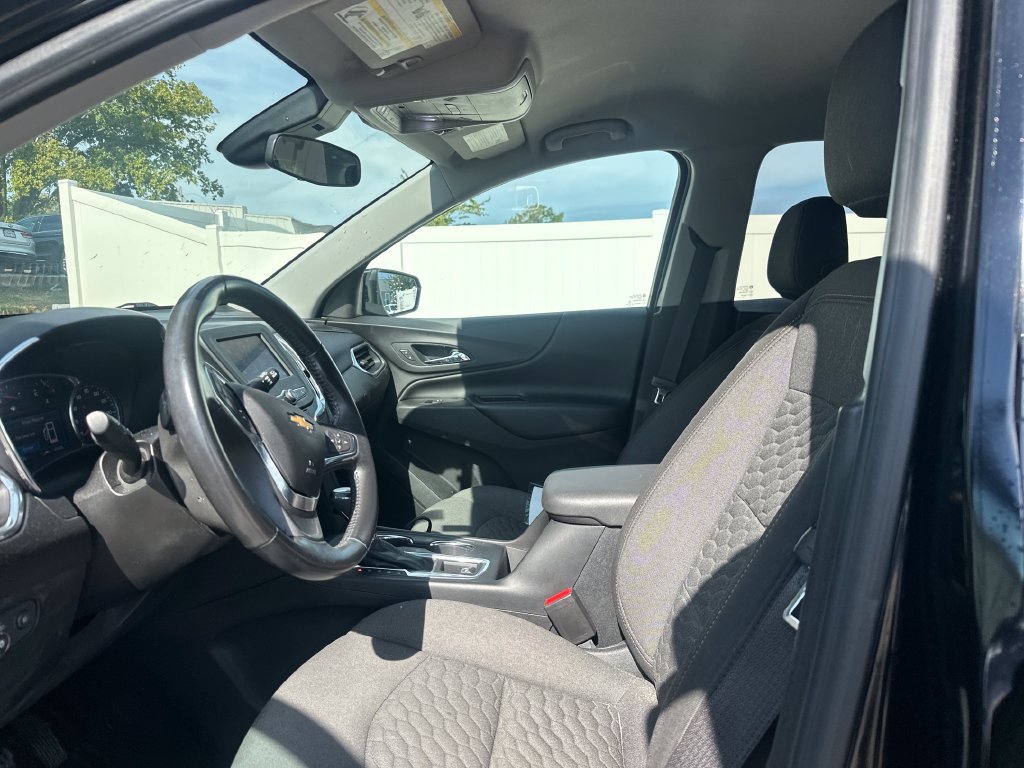 Used 2020 Chevrolet Equinox LT w/ Driver Convenience Package FWD image 41