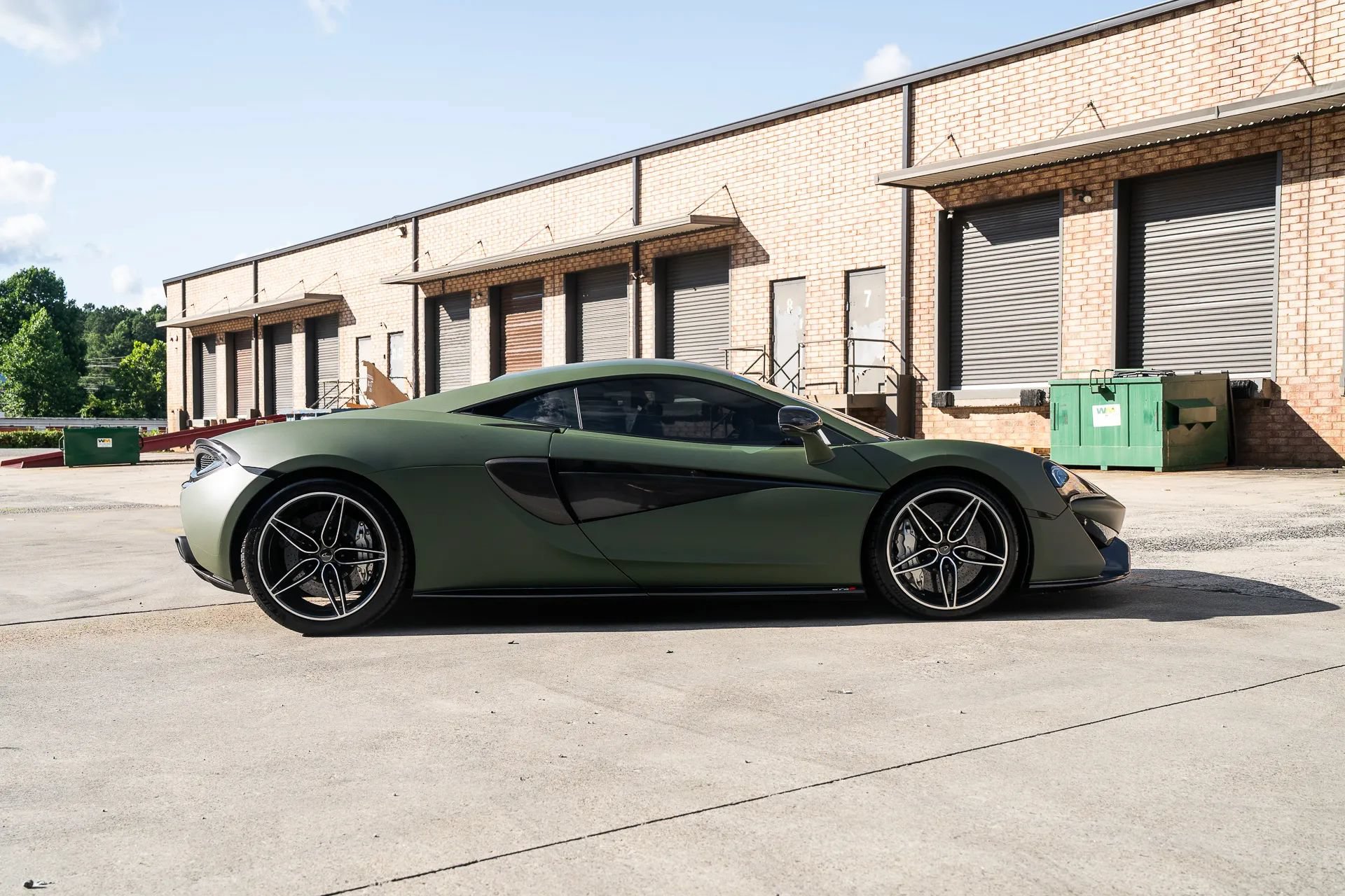 Used 2016 McLaren 570S Coupe RWD image 12