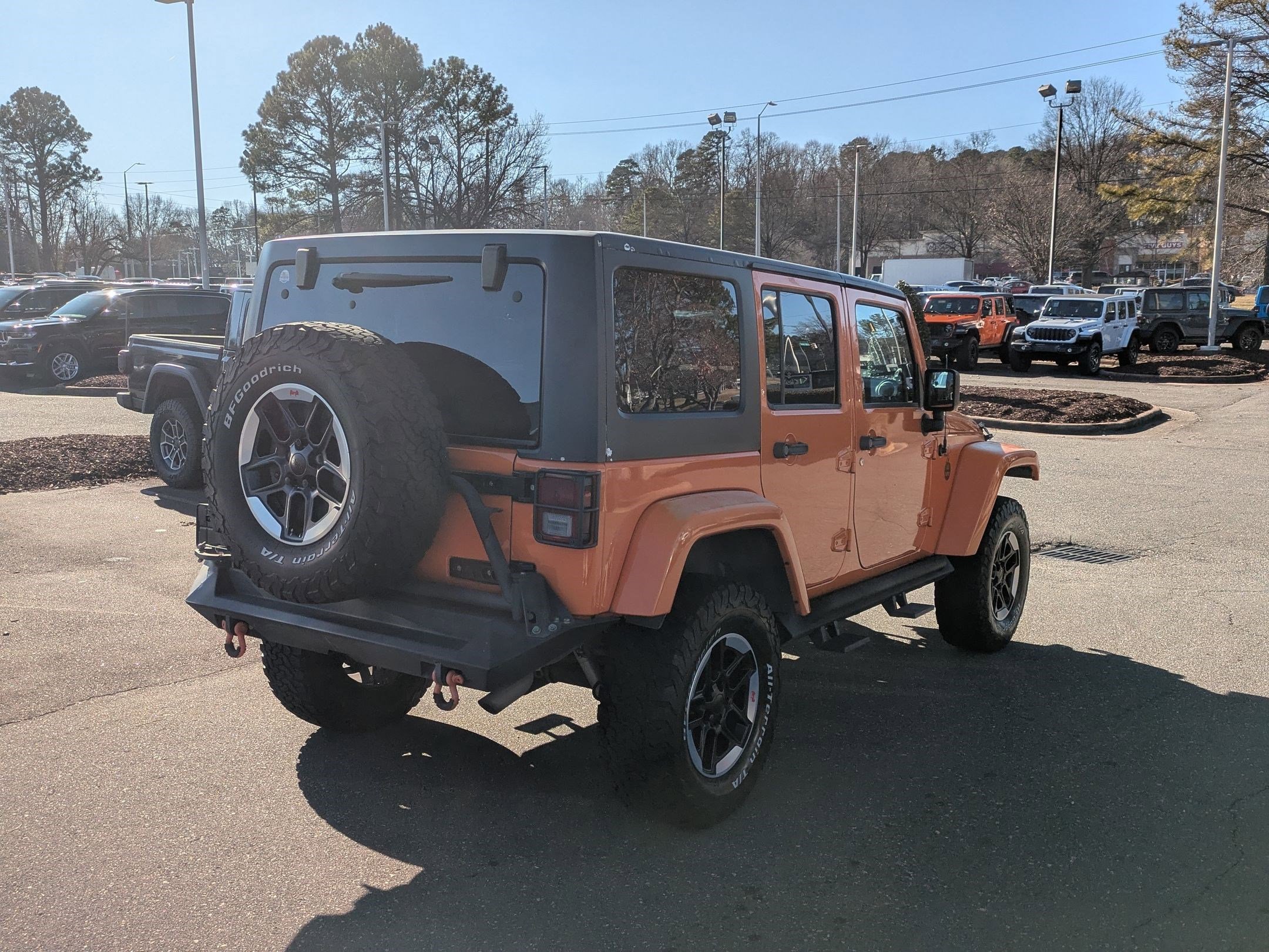Used 2013 Jeep Wrangler Unlimited Sahara w/ Dual Top Group image 5