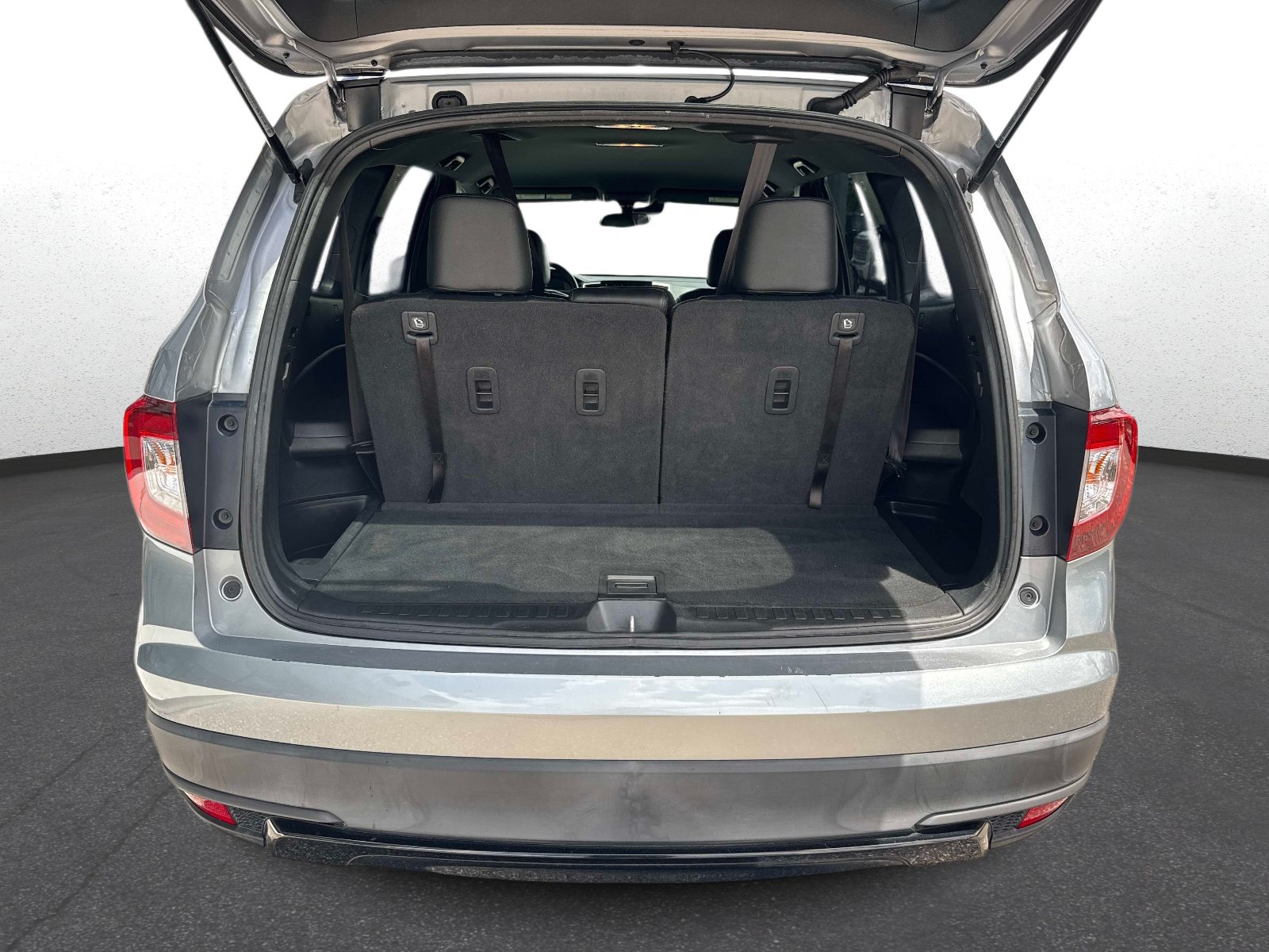 Used 2022 Honda Pilot Sport image 11