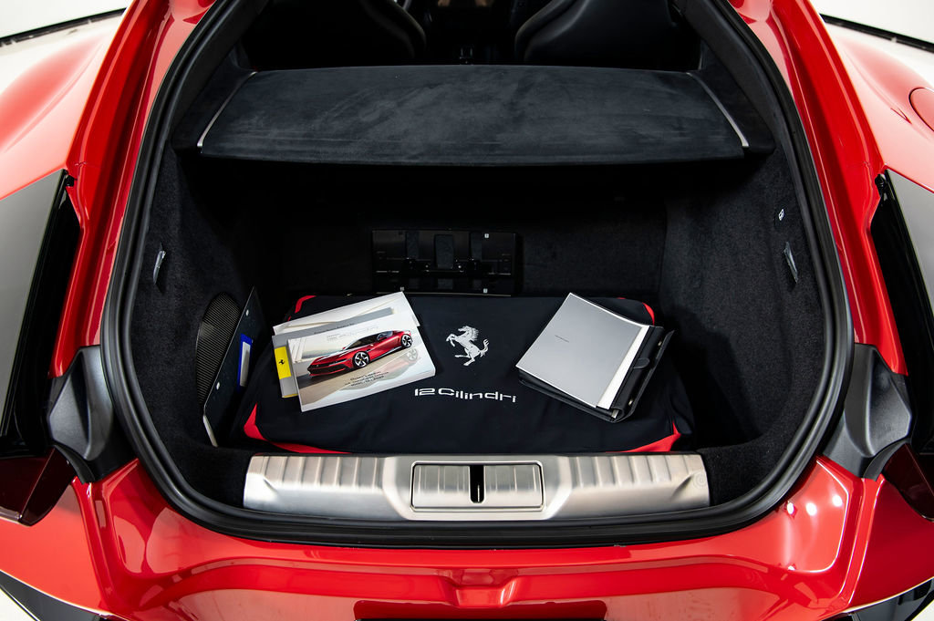 Certified 2025 Ferrari 12Cilindri image 33