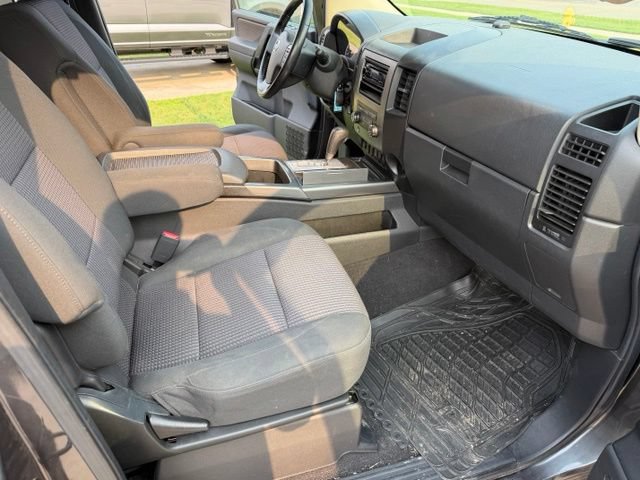 Used 2008 Nissan Titan SE AWD/4WD image 17