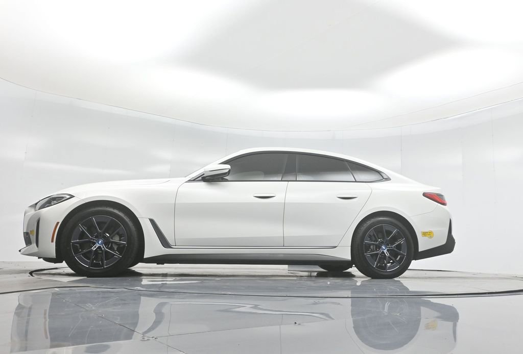 Used 2022 BMW i4 eDrive40 w/ Premium Package image 51