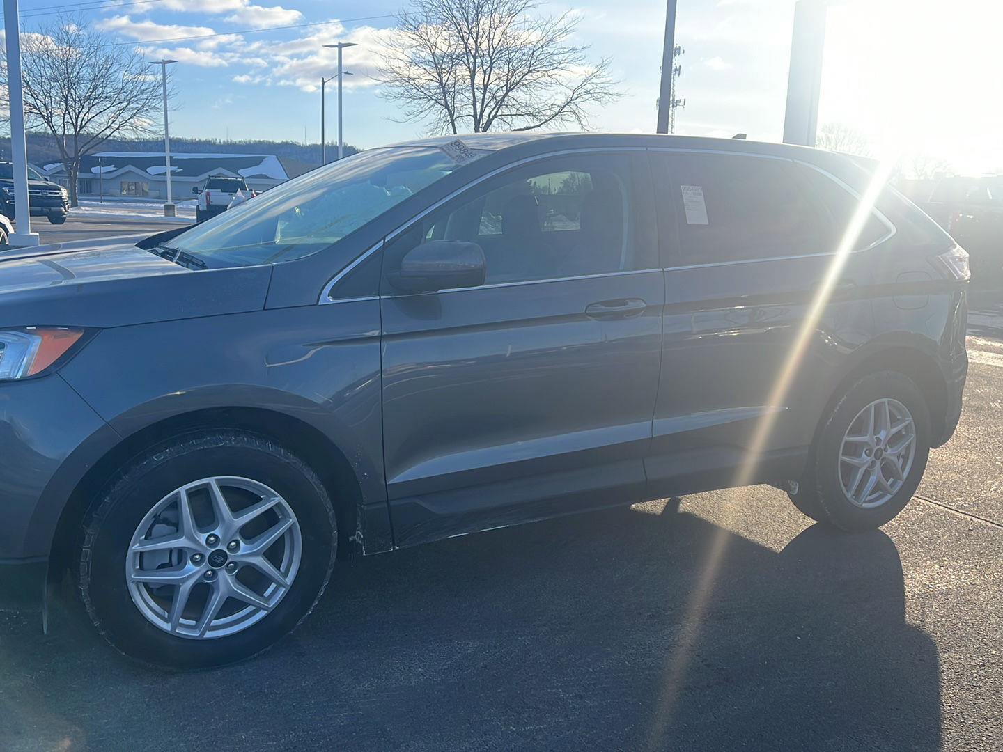 Used 2024 Ford Edge SEL w/ Convenience Package image 10
