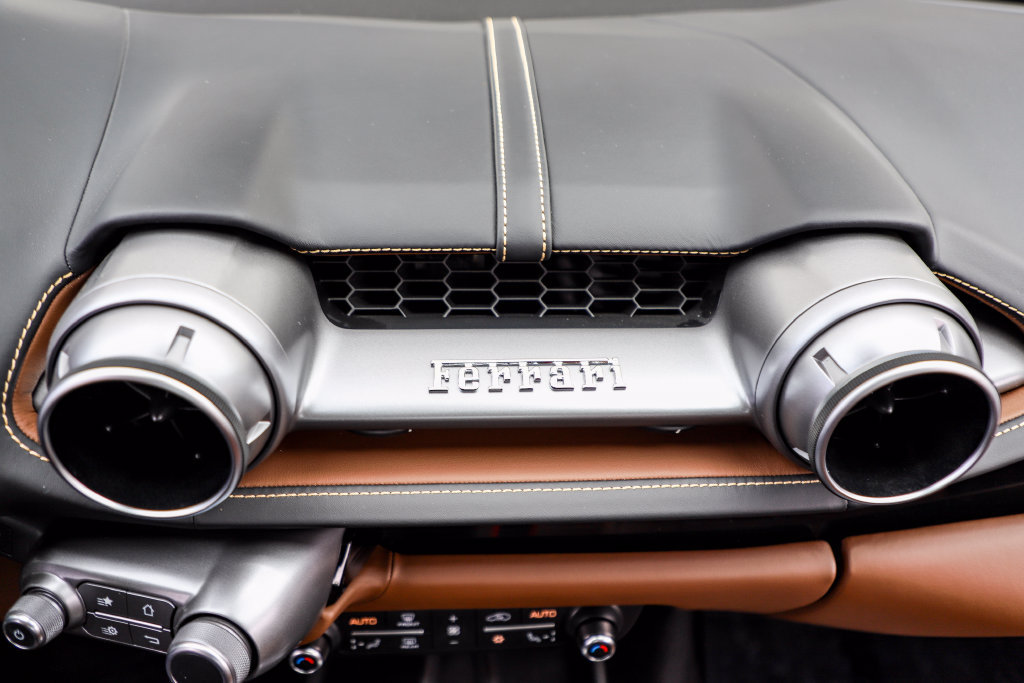 Used 2021 Ferrari 812 GTS RWD image 51