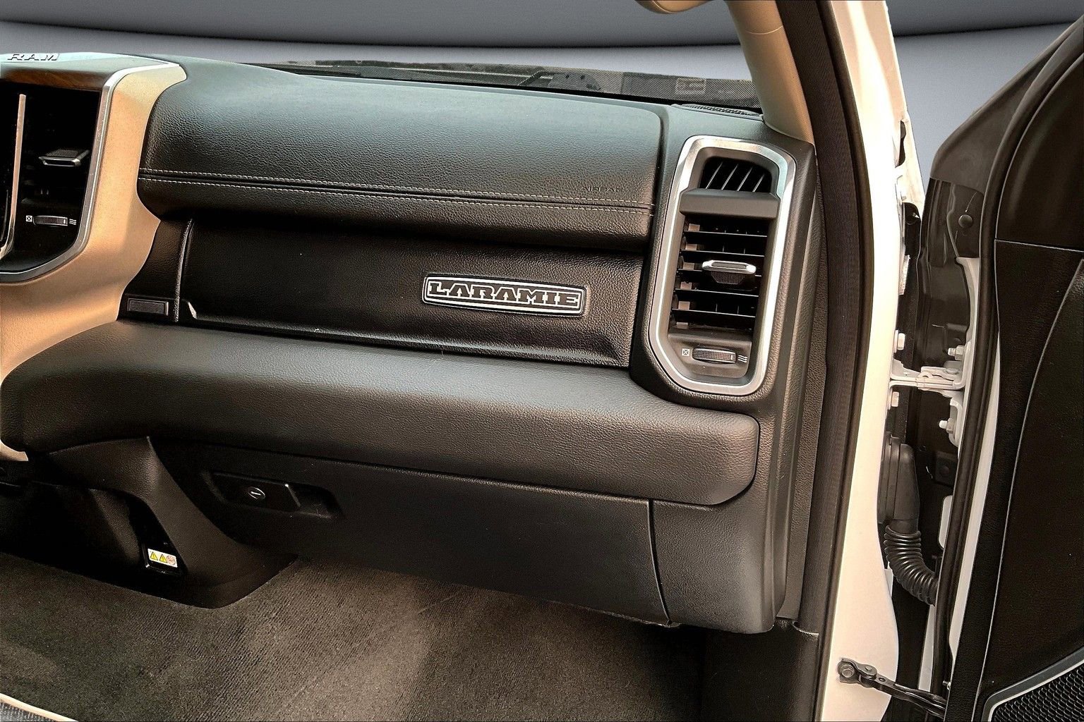 Used 2022 RAM 1500 Laramie image 27