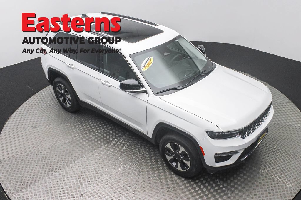 Used 2022 Jeep Grand Cherokee Limited 4xe w/ Luxury Tech Group II AWD/4WD image 3