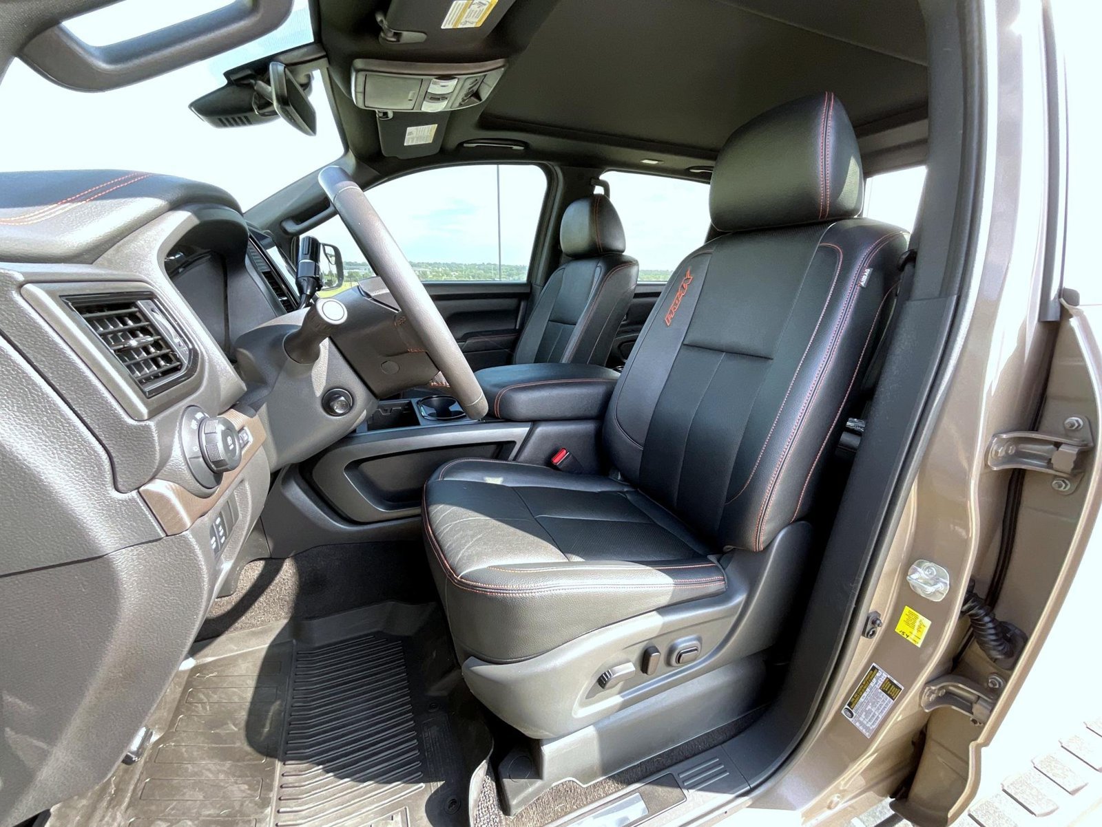 Certified 2023 Nissan Titan PRO-4X w/ Pro-4x Convenience Package AWD/4WD image 10