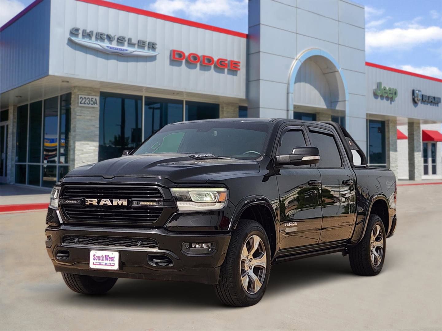 Used 2020 RAM 1500 Laramie w/ Sport Appearance Package AWD/4WD image 2