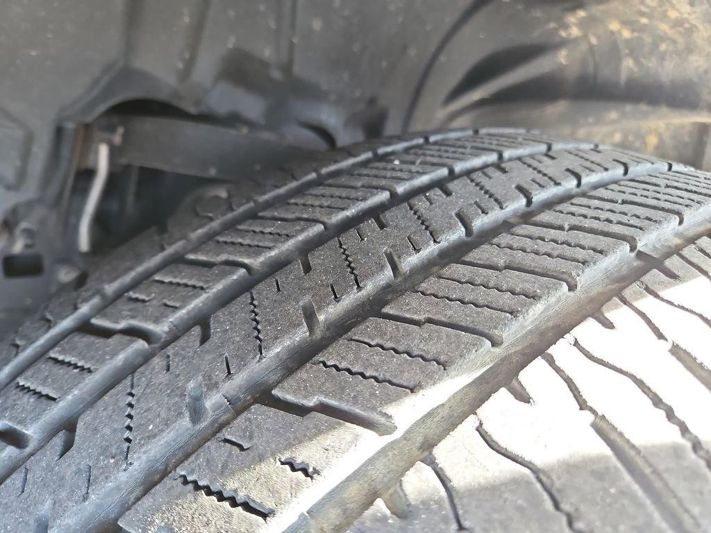 Used 2014 RAM 1500 Laramie Longhorn w/ Convenience Group image 31