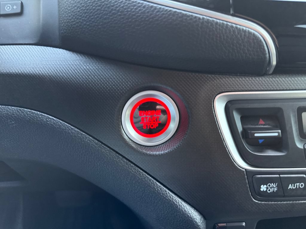Certified 2025 Honda Passport TrailSport image 30