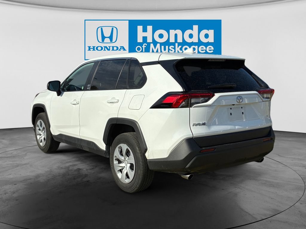 Used 2025 Toyota RAV4 LE FWD image 7