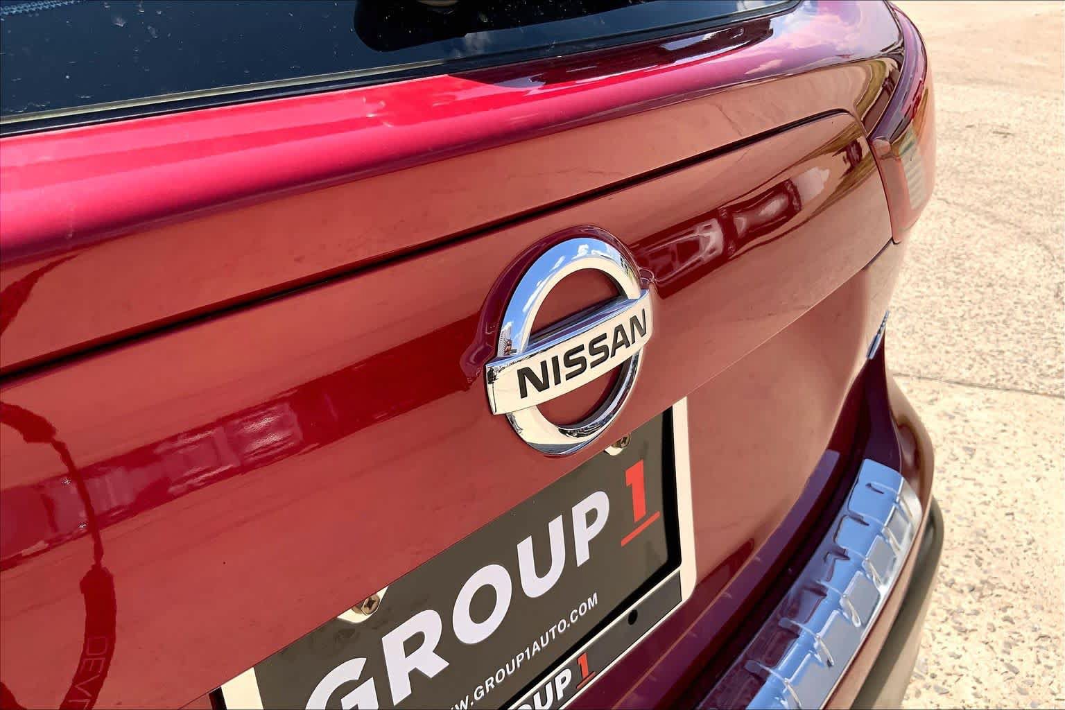 Used 2018 Nissan Rogue Sport S w/ S Appearance Package AWD/4WD image 9