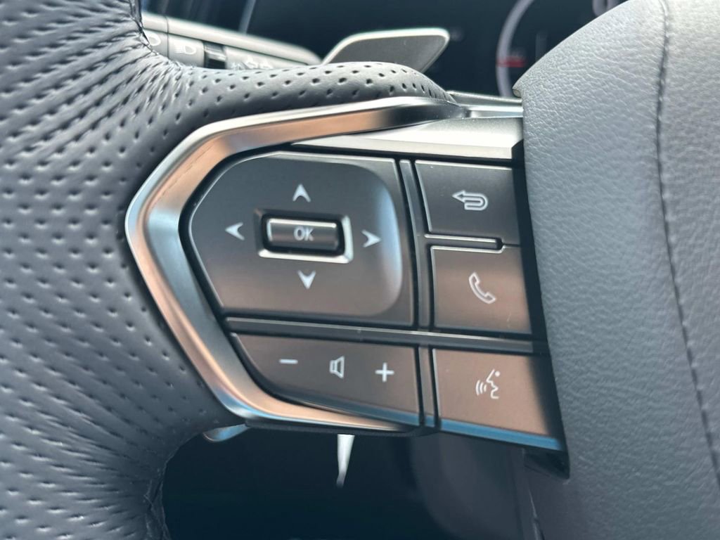 New 2025 Lexus TX 500h AWD image 25