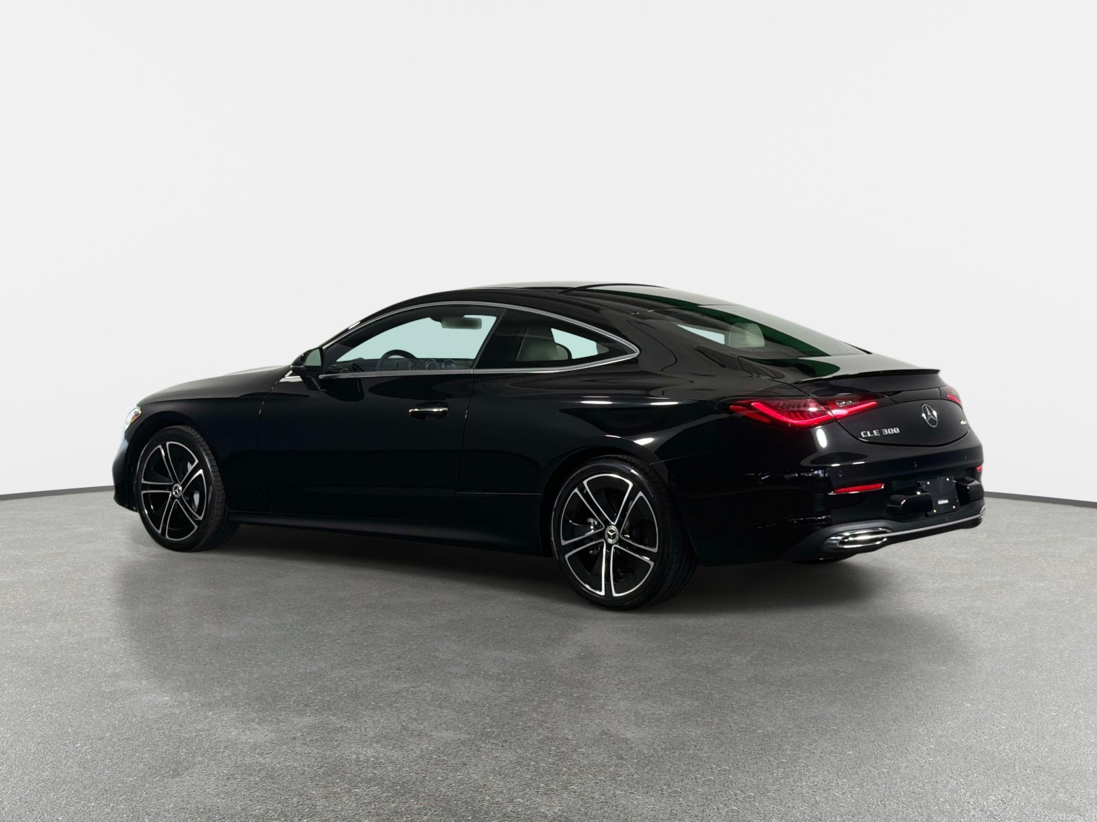 Used 2024 Mercedes-Benz CLE 300 4MATIC Coupe image 5