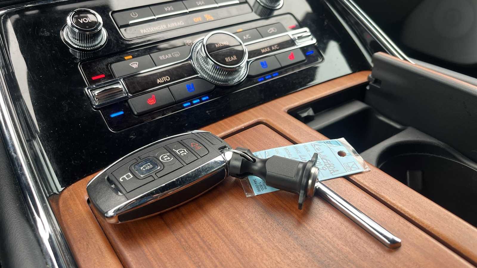 Used 2019 Lincoln Navigator Reserve AWD/4WD image 55
