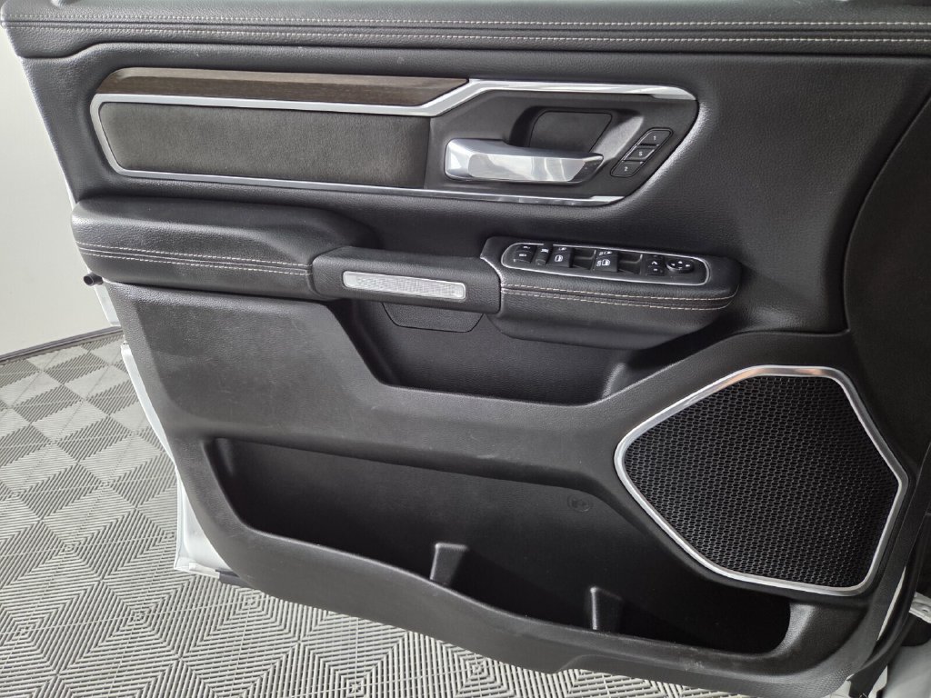 Used 2022 RAM 1500 Laramie AWD/4WD image 21