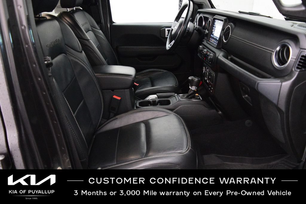 Used 2018 Jeep Wrangler Unlimited Sahara AWD/4WD image 17