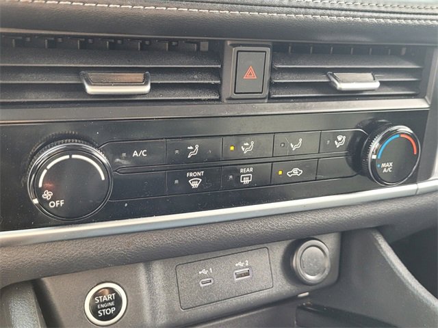 Used 2023 Nissan Rogue S image 18