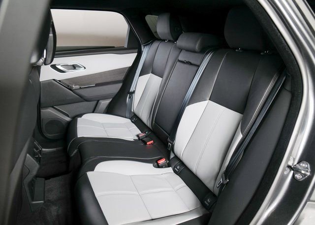 New 2026 Land Rover Range Rover Velar Dynamic SE image 5