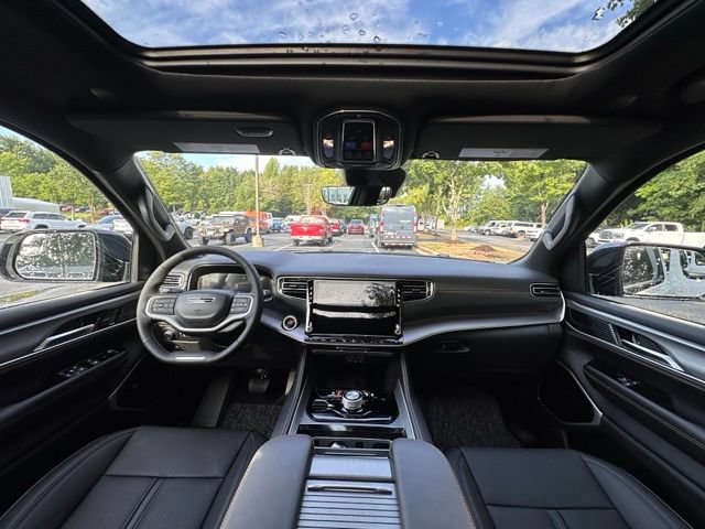 New 2026 Jeep Grand Wagoneer 4WD image 2