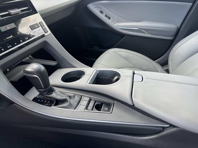 Used 2020 Toyota Avalon XLE FWD image 24