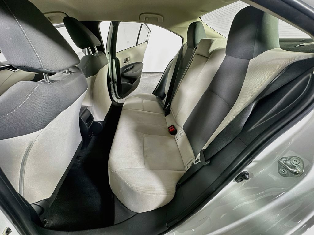 Used 2022 Toyota Corolla LE FWD image 14