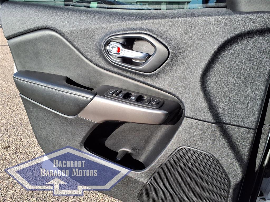 Used 2021 Jeep Cherokee Latitude Lux 80th Anniv w/ Quick Order Package 26U 80TH image 23