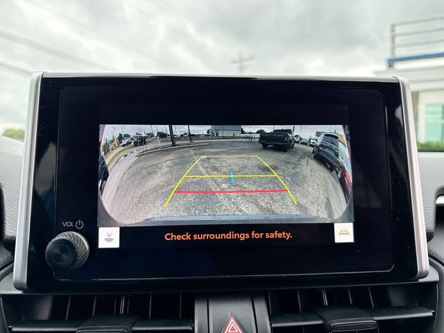 Used 2024 Toyota RAV4 XLE AWD/4WD image 17