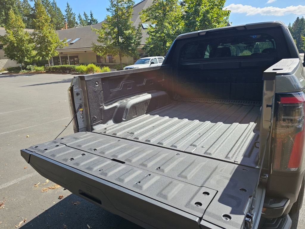 New 2026 GMC Sierra EV Elevation w/ Premium Package AWD/4WD image 15