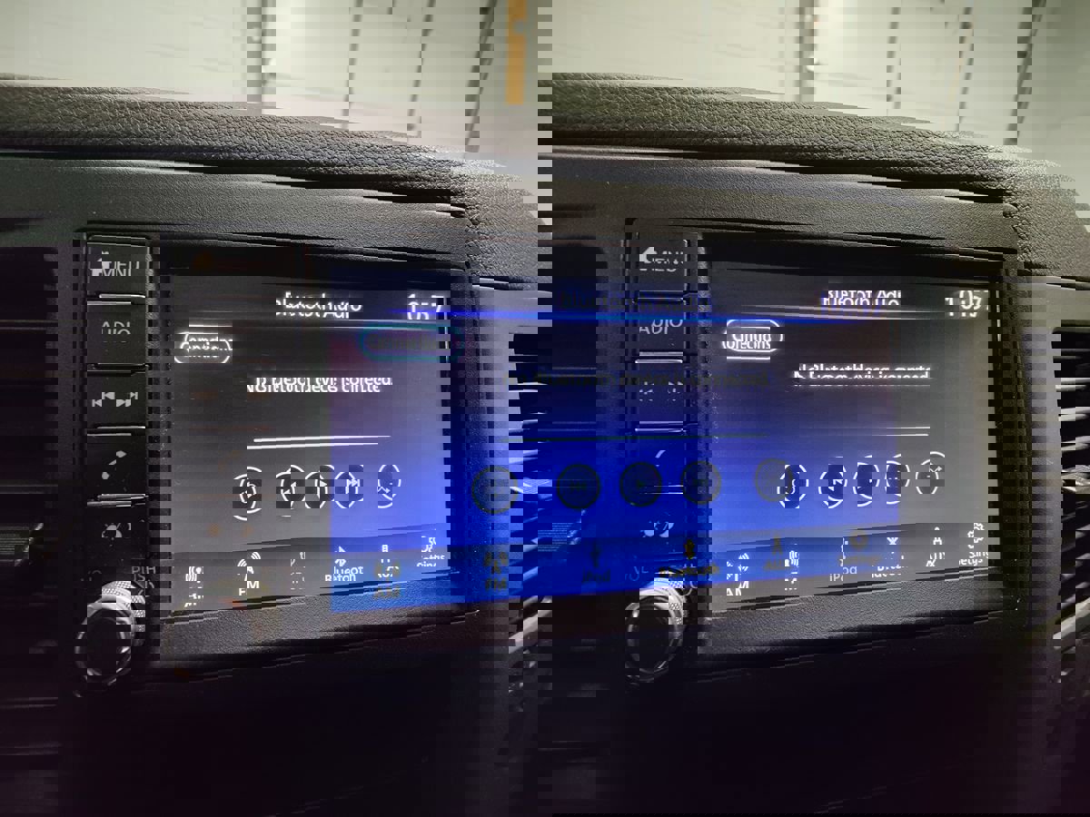 Used 2021 Nissan NV 2500 SV image 36