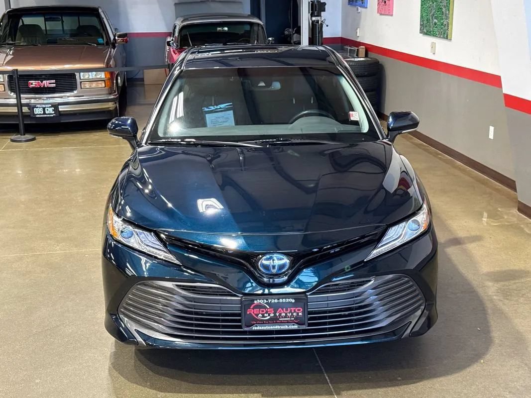 Used 2020 Toyota Camry XLE FWD image 7