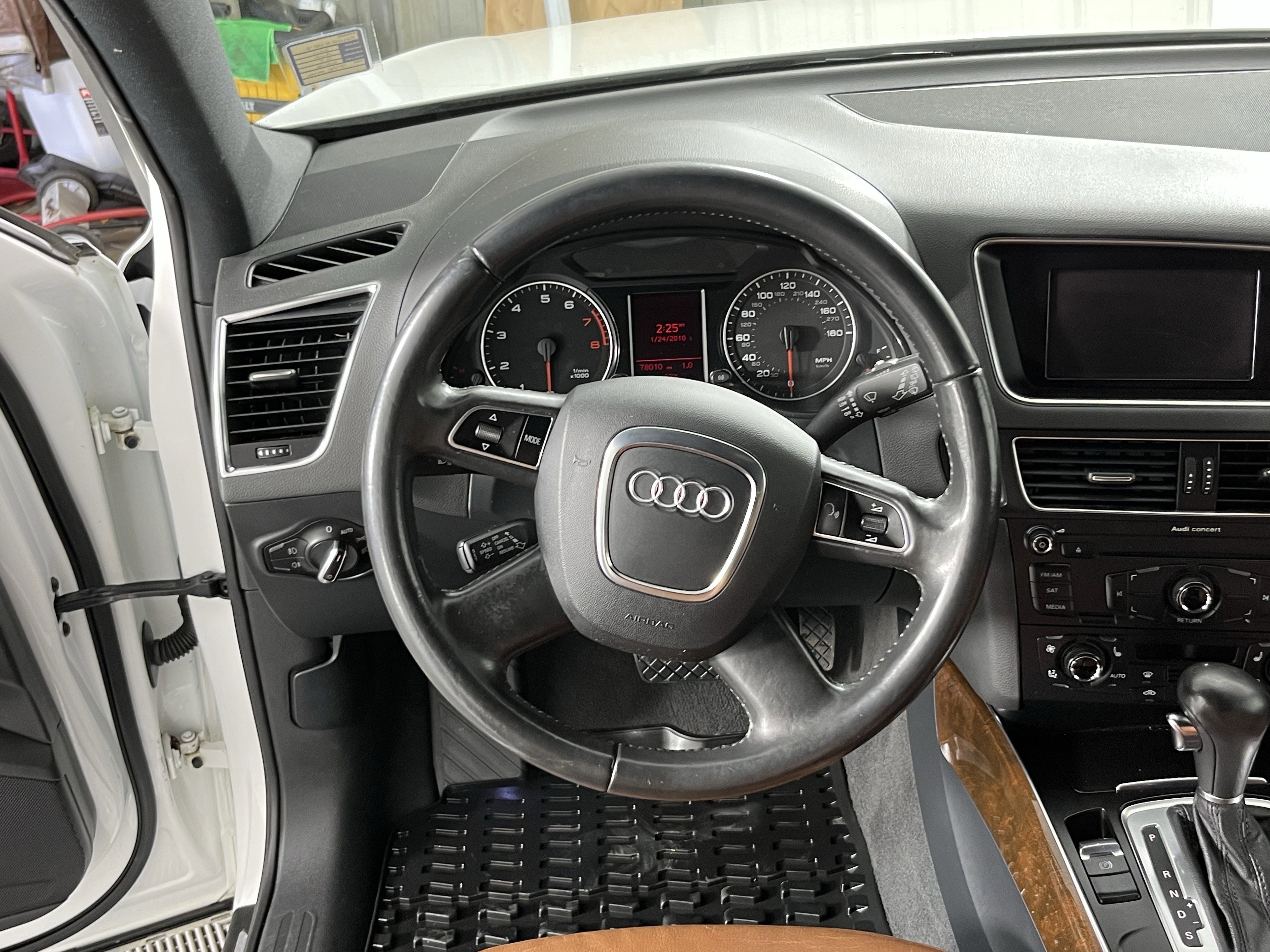 Used 2011 Audi Q5 2.0T Premium Plus AWD/4WD image 12