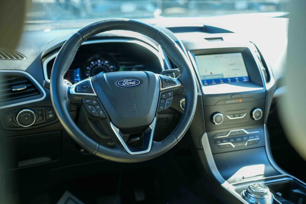 Used 2020 Ford Edge SEL w/ Convenience Package AWD/4WD image 26