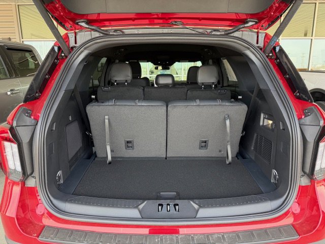 New 2026 Ford Explorer ST-Line image 5