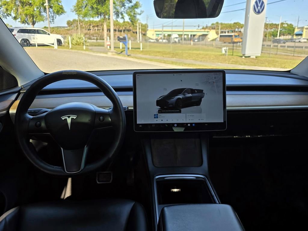 Used 2023 Tesla Model Y Long Range image 11