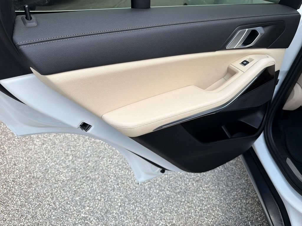 Used 2020 BMW X5 sDrive40i w/ Premium Package RWD image 21