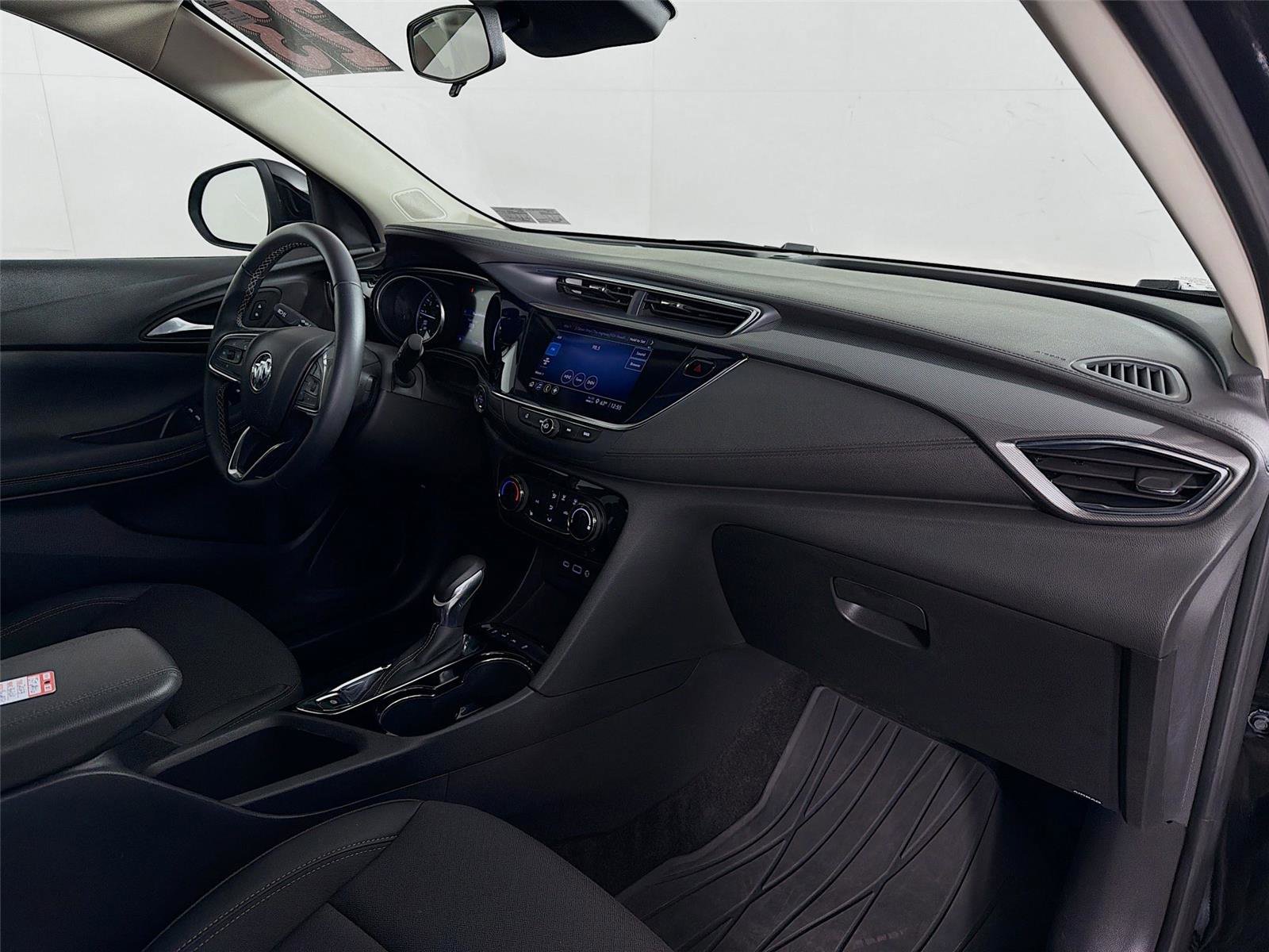Used 2023 Buick Encore GX Preferred w/ Cold Weather Comfort Package image 27