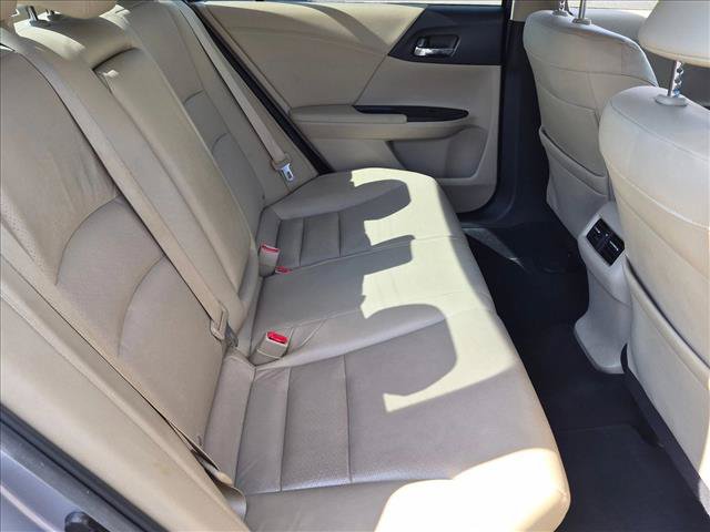 Used 2017 Honda Accord EX-L image 17