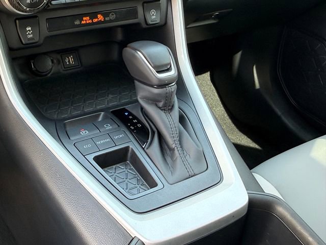 Used 2025 Toyota RAV4 XLE Premium image 23