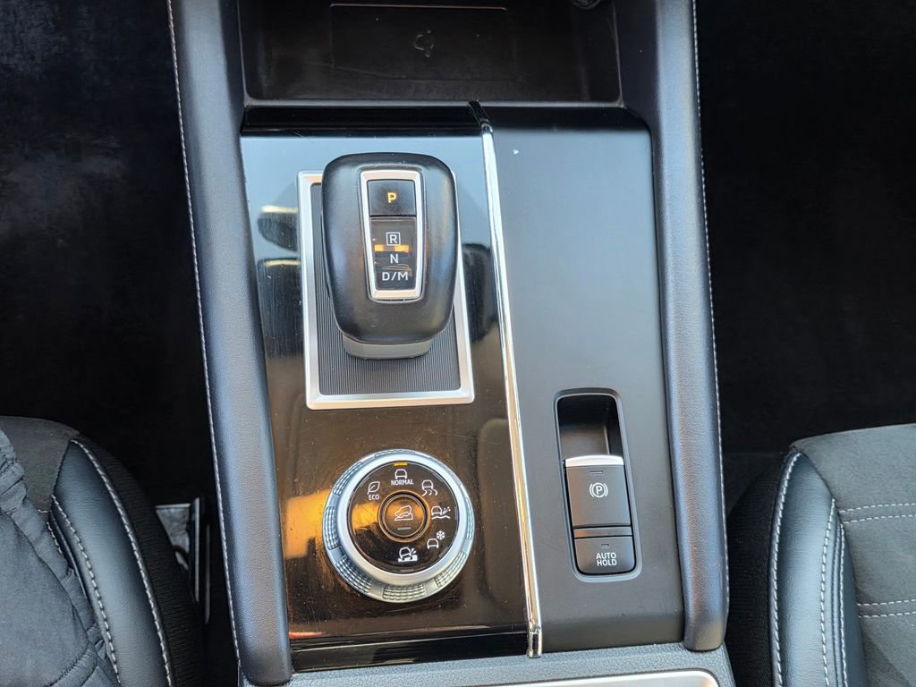 Used 2024 Mitsubishi Outlander SE image 27