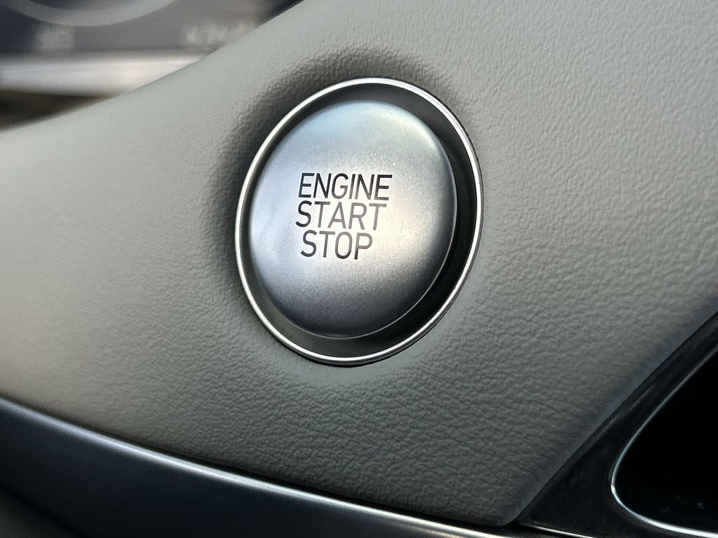 Used 2022 Hyundai Palisade Limited image 17