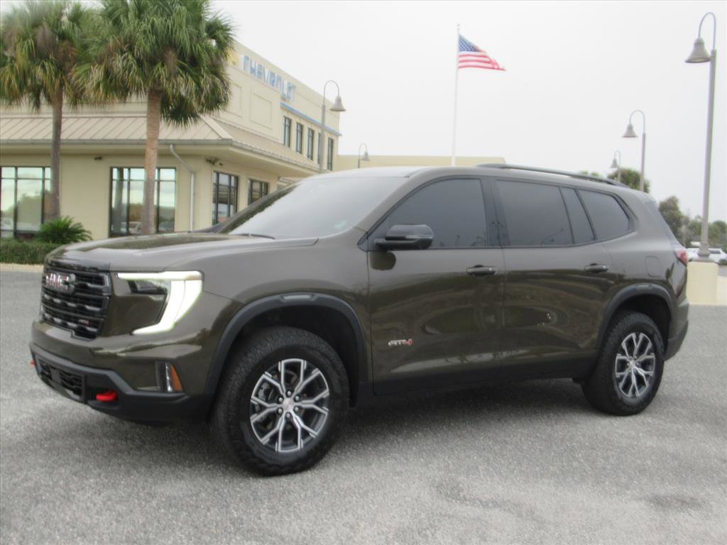 Used 2025 GMC Acadia AT4 AWD/4WD image 3