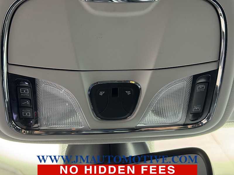 Used 2019 Jeep Cherokee Limited image 40