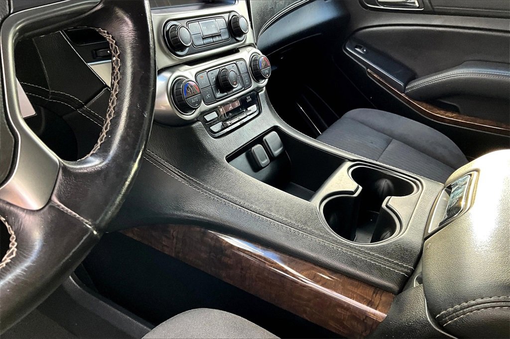 Used 2020 Chevrolet Suburban LS image 11