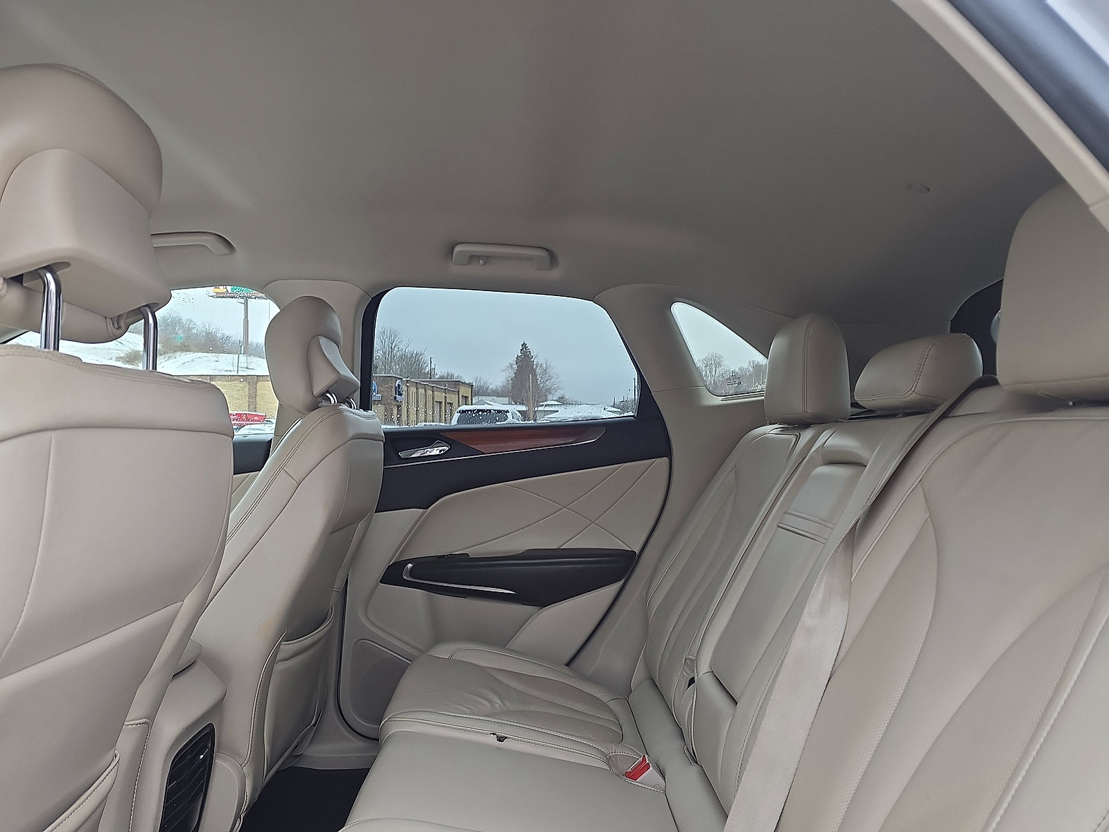 Used 2019 Lincoln MKC Select w/ Select Plus Package image 25