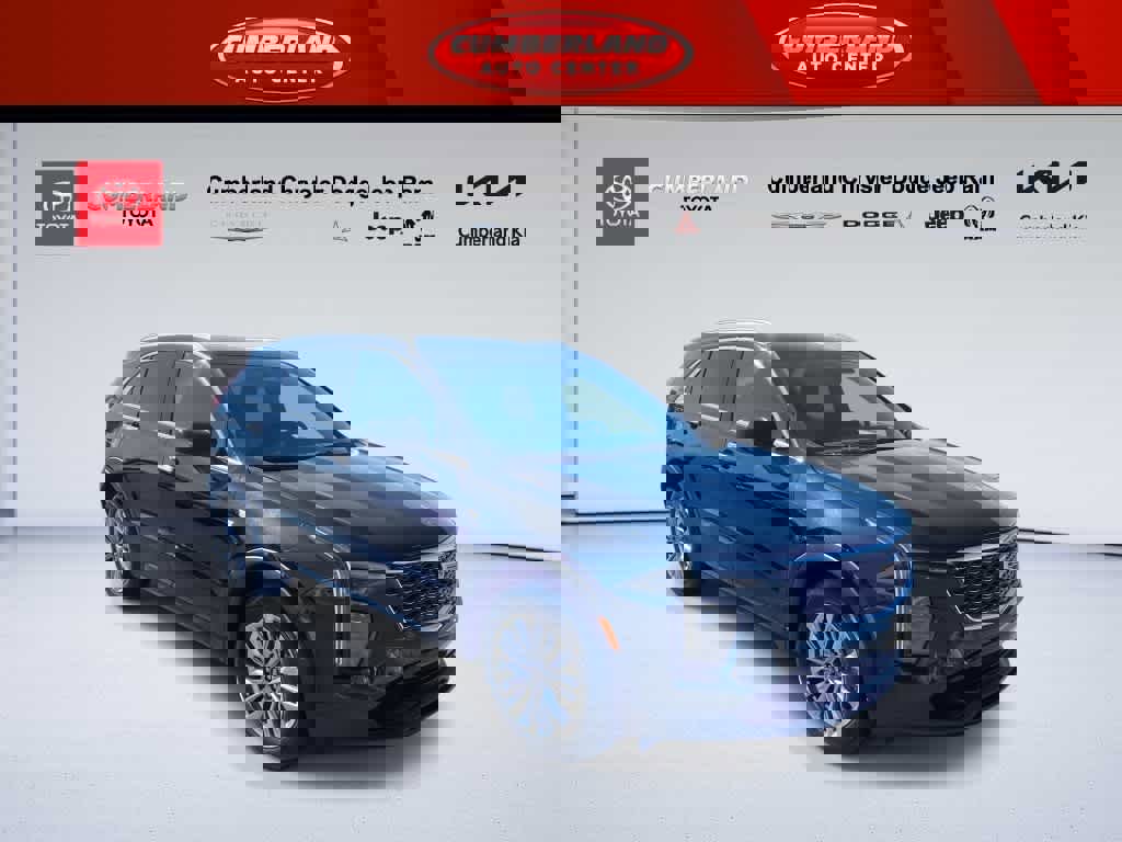 Used 2024 Cadillac XT4 Premium Luxury image 2