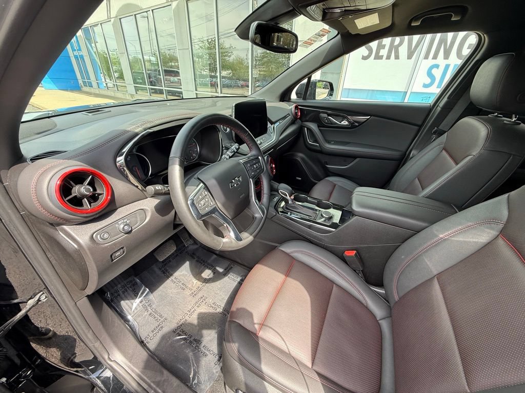 Used 2025 Chevrolet Blazer RS FWD image 15