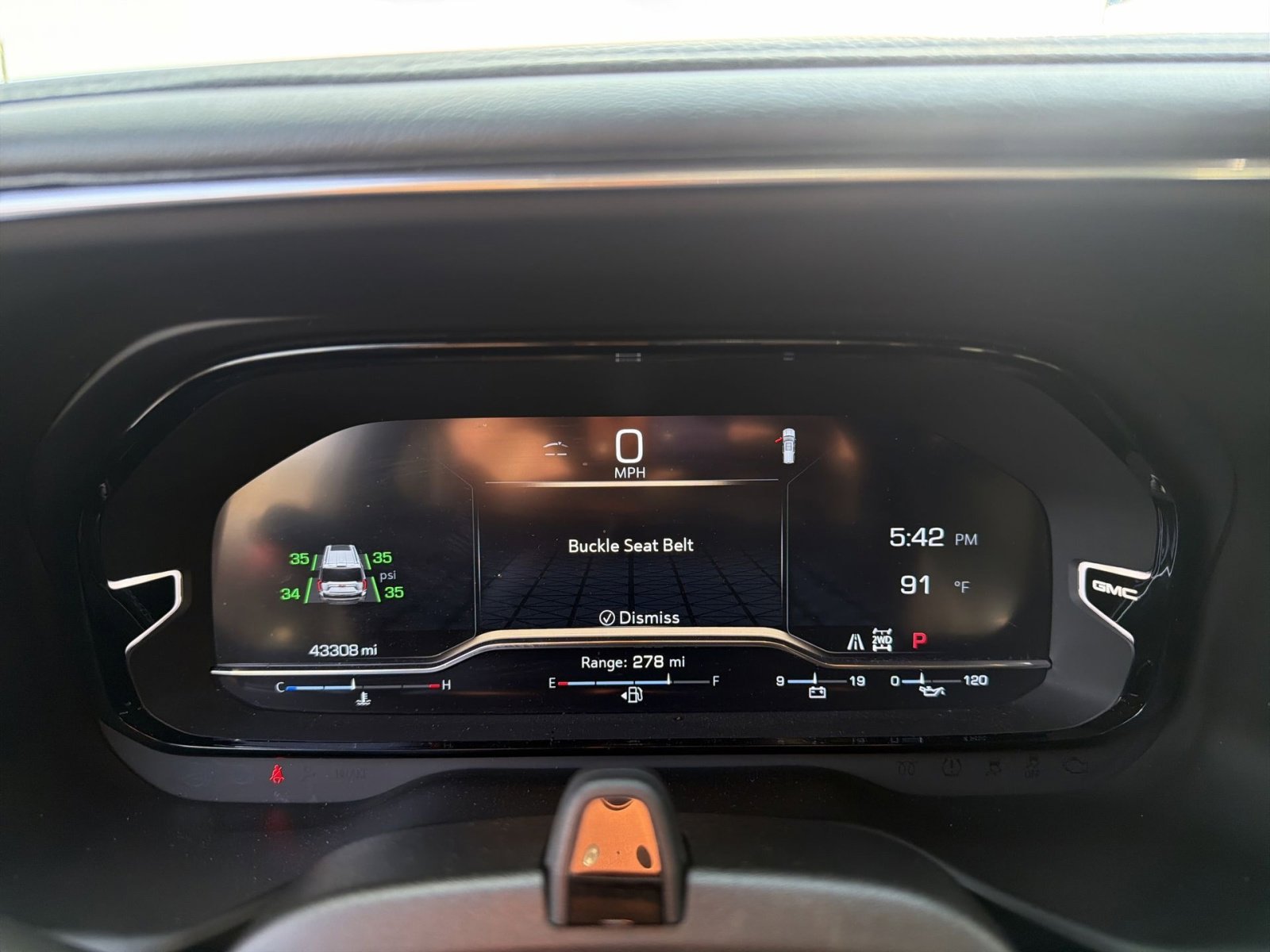 Used 2024 GMC Yukon XL Denali w/ Denali Reserve Package image 17