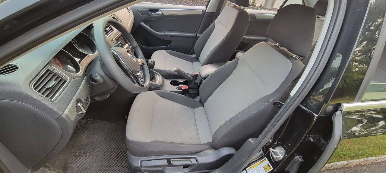 Used 2017 Volkswagen Jetta S FWD image 14